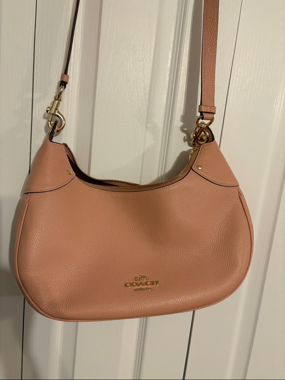 Coach peach BNWOT - Mara Hobo